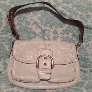 EUC Coach Soho White Pebbled Leather Shoulder Bag!